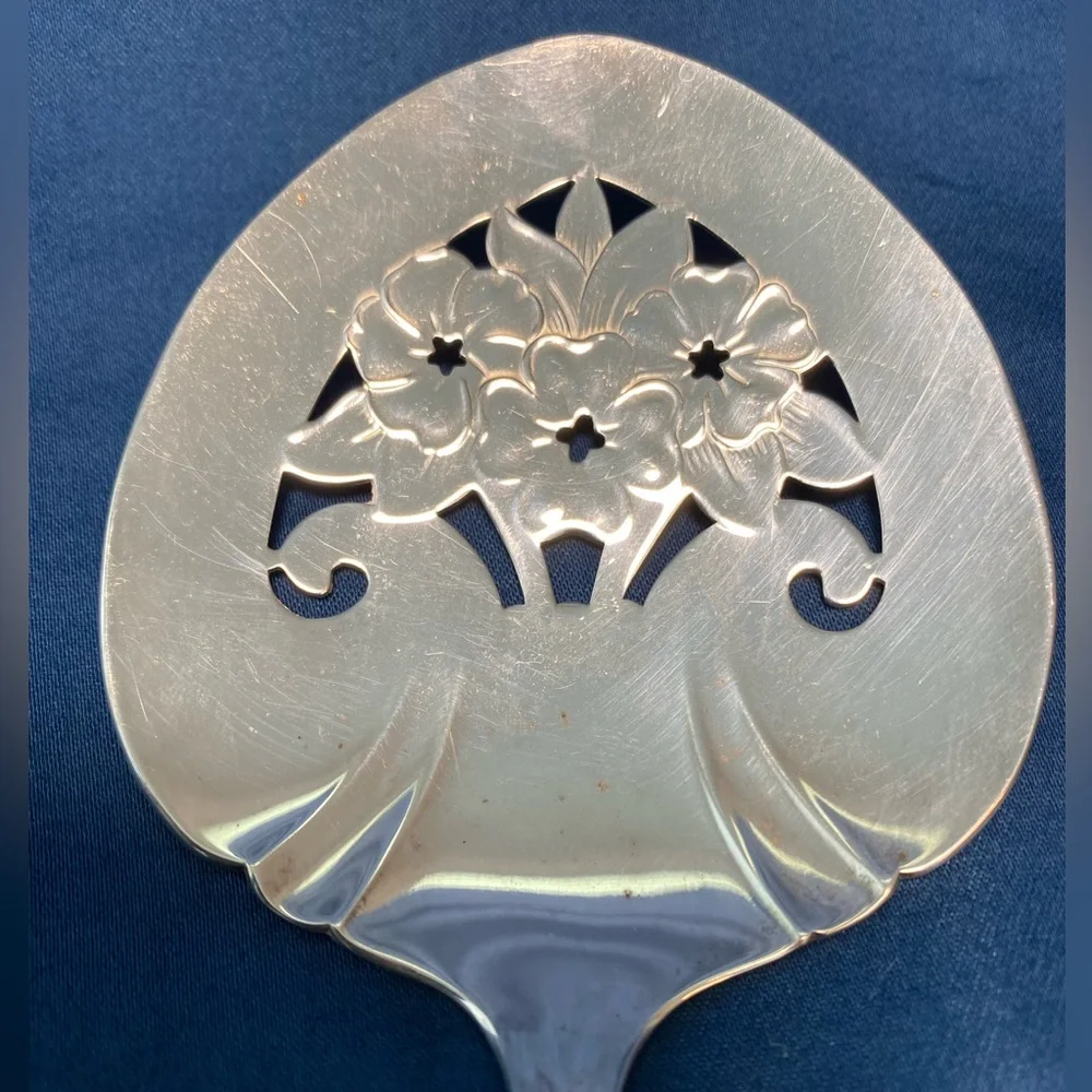 Vintage Precious Mirror International Silver Pierced Tomato Server